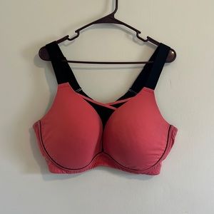 Lane Bryant LIVI Wireless Medium-Impact Wicking Sports Bra Size 44DD